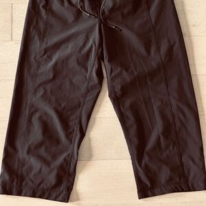 Lululemon Capri Pants